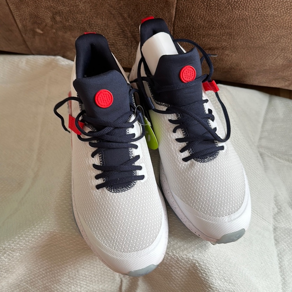 NWT Puma Fusion Foam Golf Shoes, Size 11